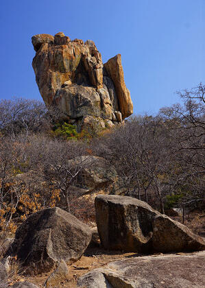 Granite pillar