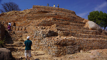 Walls at Khami Ruins