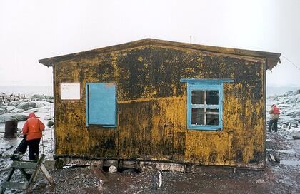 Hut