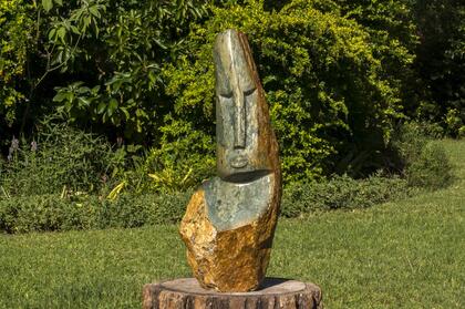 Brian Nyanhongo - Bust