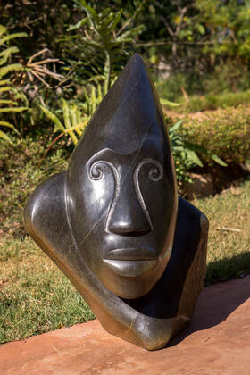 Claude Nyanhongo - Bust