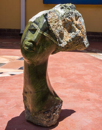 Walter Mariga - Bust